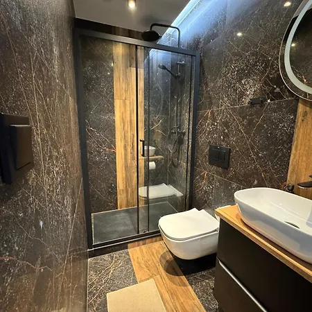 Centrum Family&friends K O ś C I U S Z K I K2 *